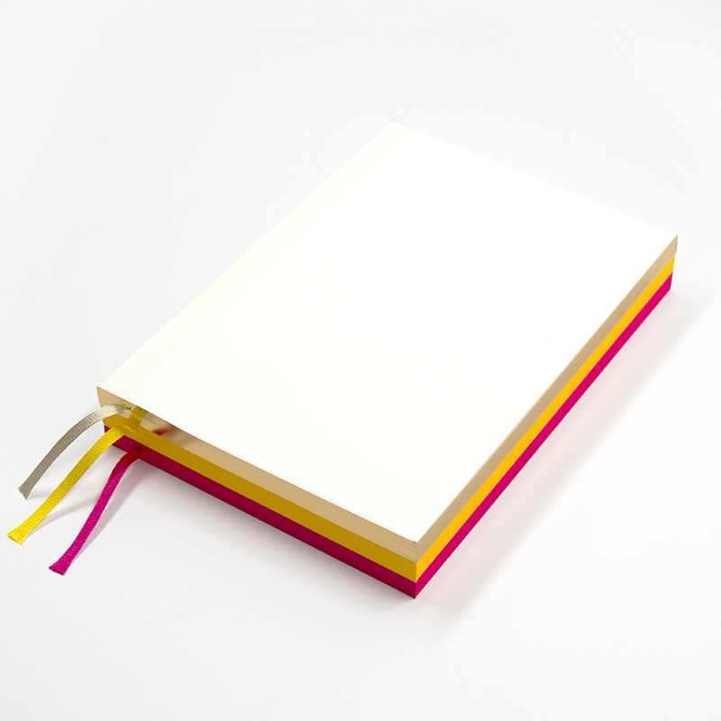 Notizbuch mit Farbschnitt