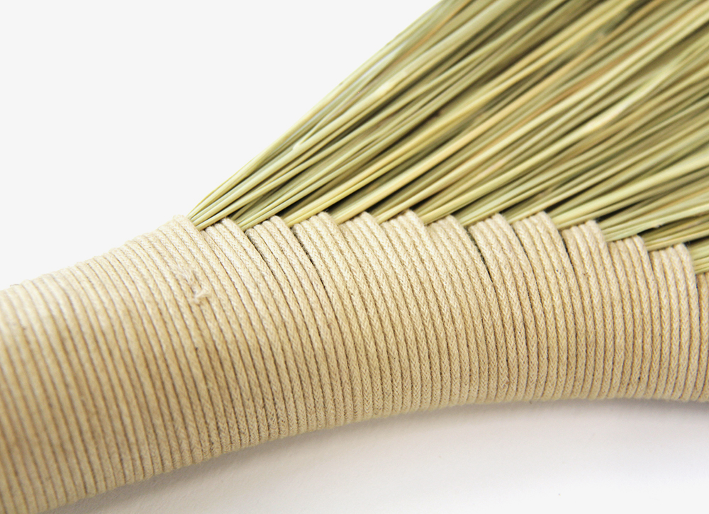 Handbesen aus Sorghum-Hirse