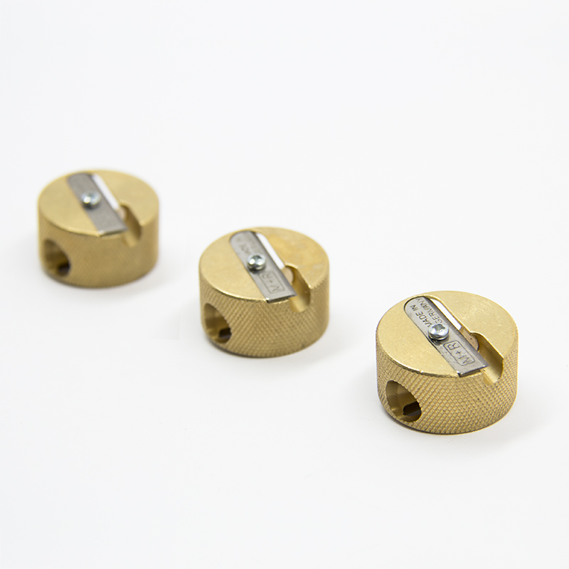 Doppel-Spitzer aus massivem Messing 