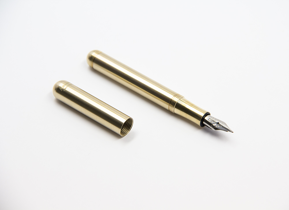 Füllfederhalter aus massivem Messing