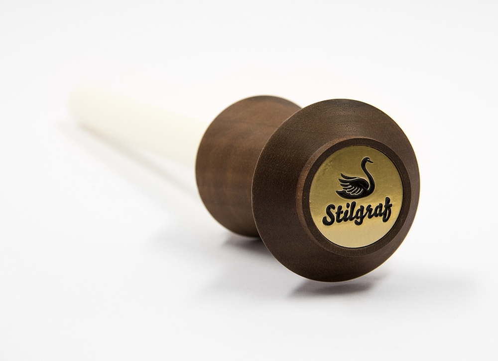 Kerzenständer aus Schweizer Nussbaum