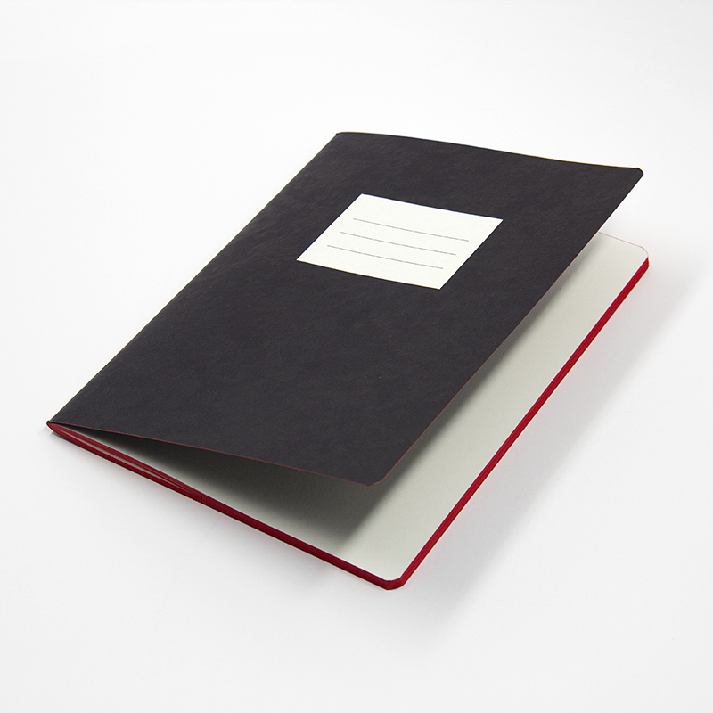 Skizzenheft mit feinem Umschlagpapier