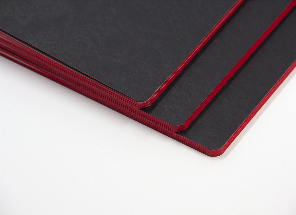 Skizzenheft mit feinem Umschlagpapier