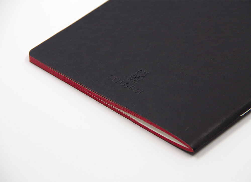 Skizzenheft mit feinem Umschlagpapier