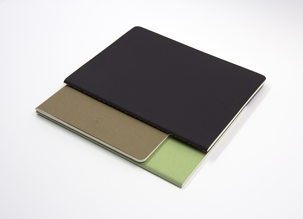 Notizheft mit farbiger Steppstichheftung