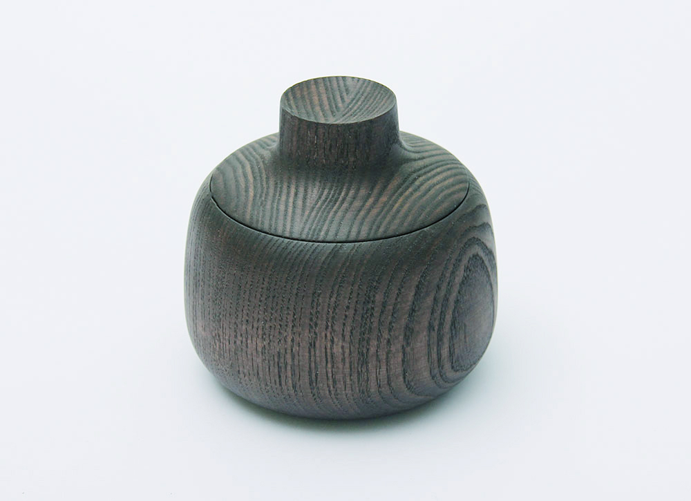 Gewürzschale aus schönen Hölzern