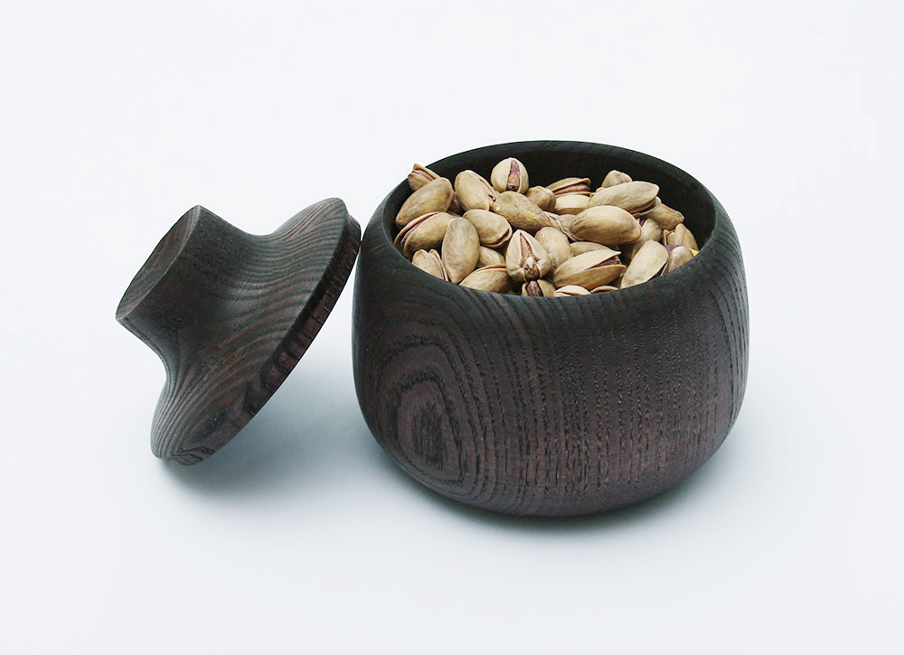 Gewürzschale aus schönen Hölzern