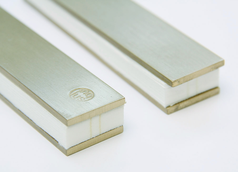 Filigraner Stiftehalter aus Papier 