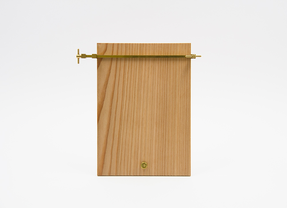 Tischkalender mit Messingmechanik